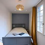 La Maison Citadine, Avec Garage *