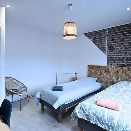 La Maison Citadine, Avec Garage Casa de Férias