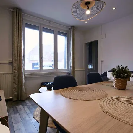 La Maison Citadine, Avec Garage *